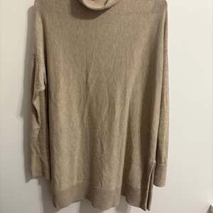 LOFT Beige Turtleneck Tunic Sweater High-Low Hem Soft Knit Long Sleeve